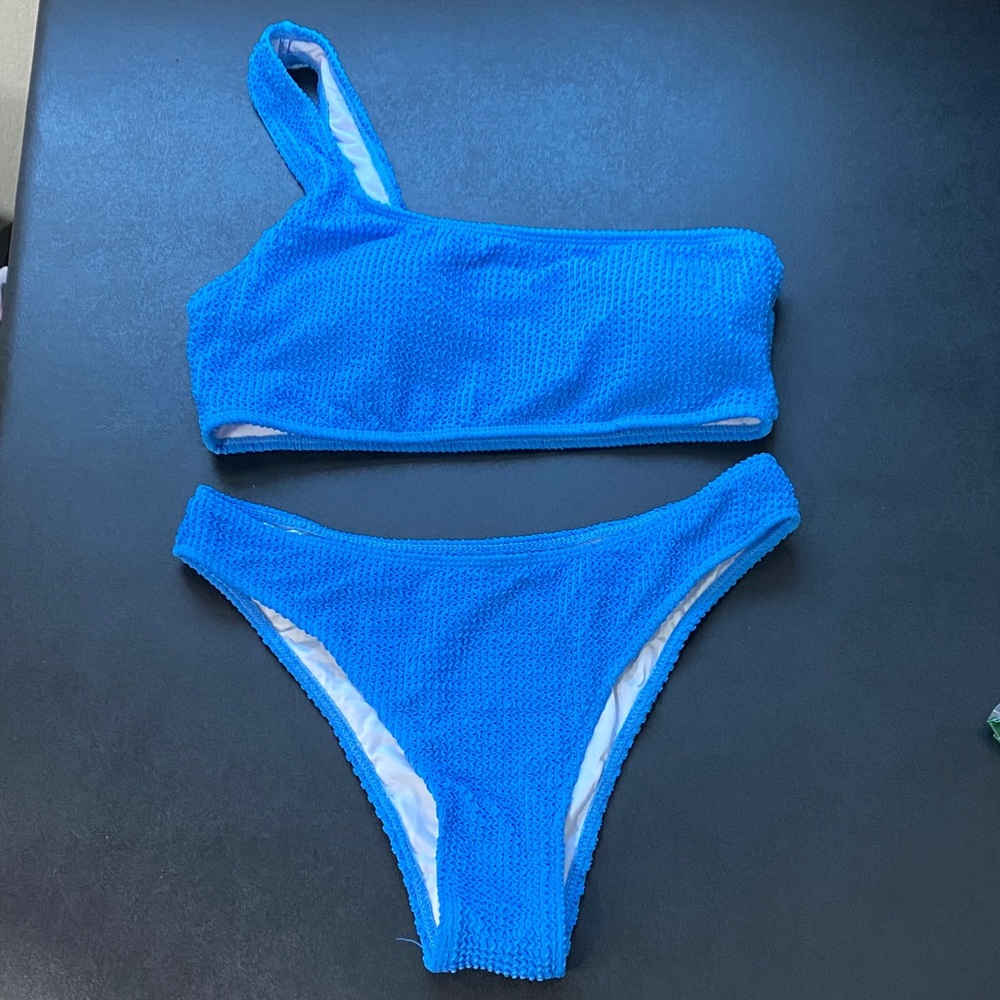 Women’s Textured Blue One-Shoulder Bikini Set Bathing Suit Swimsuit Medium
